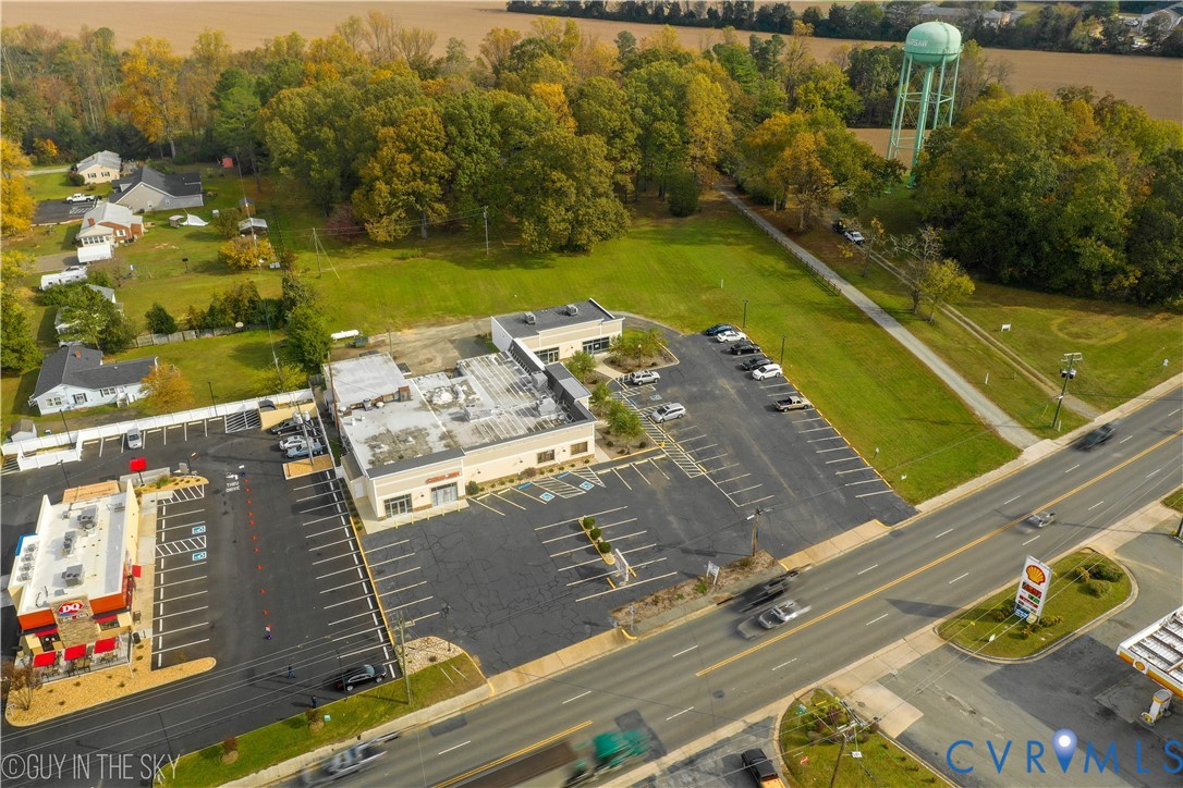 5061 Richmond Rd — photo