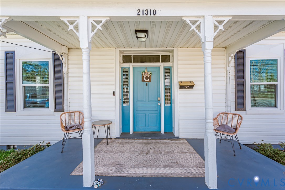 21310 Chesterfield Ave — photo