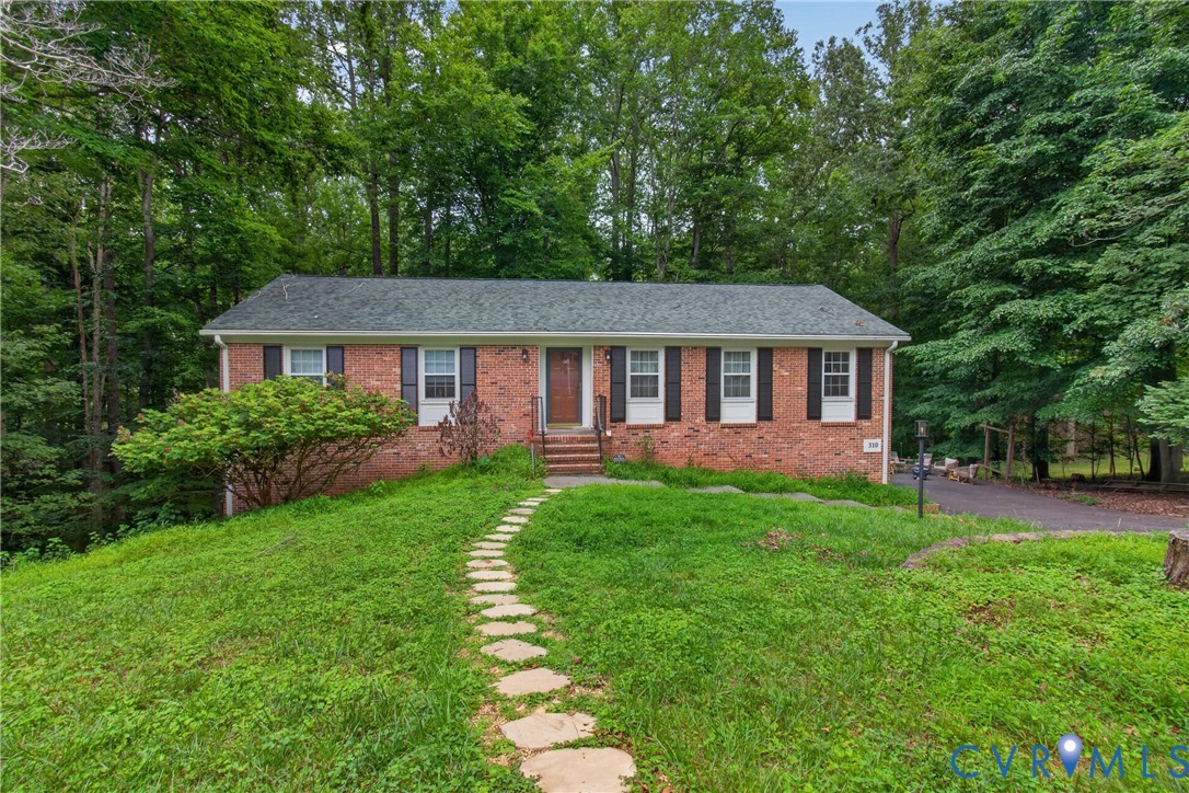 310 Crestfield Ct — photo
