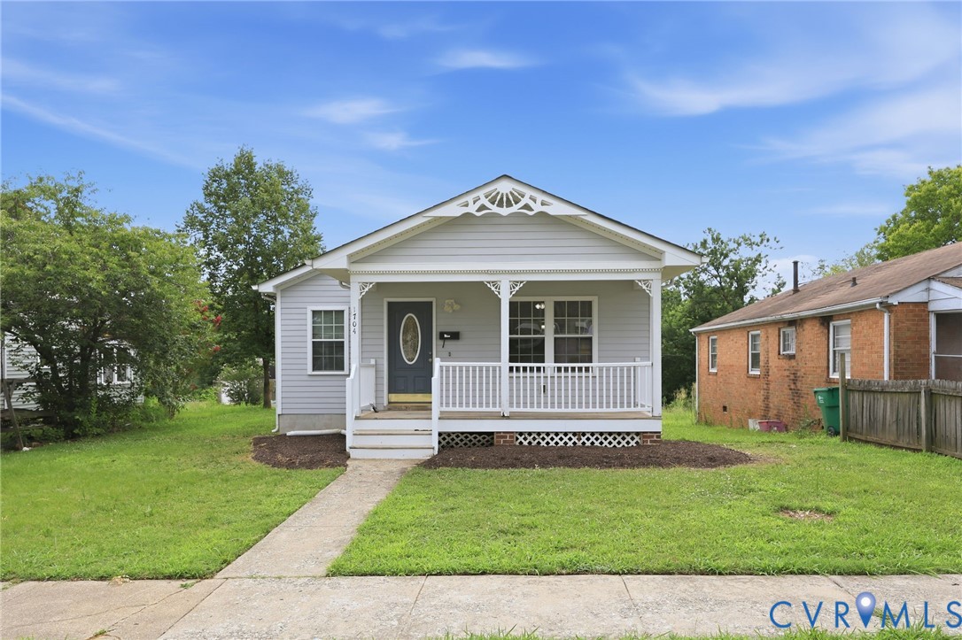 1704 Dinwiddie Ave — photo