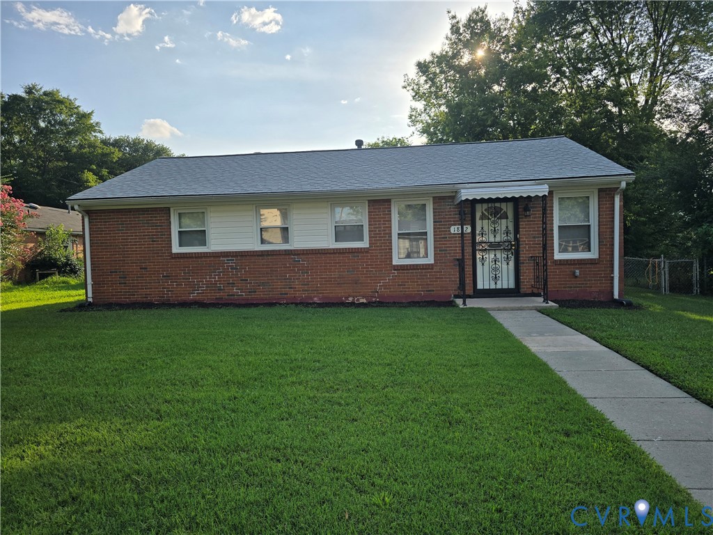 1802 Sussex St — photo
