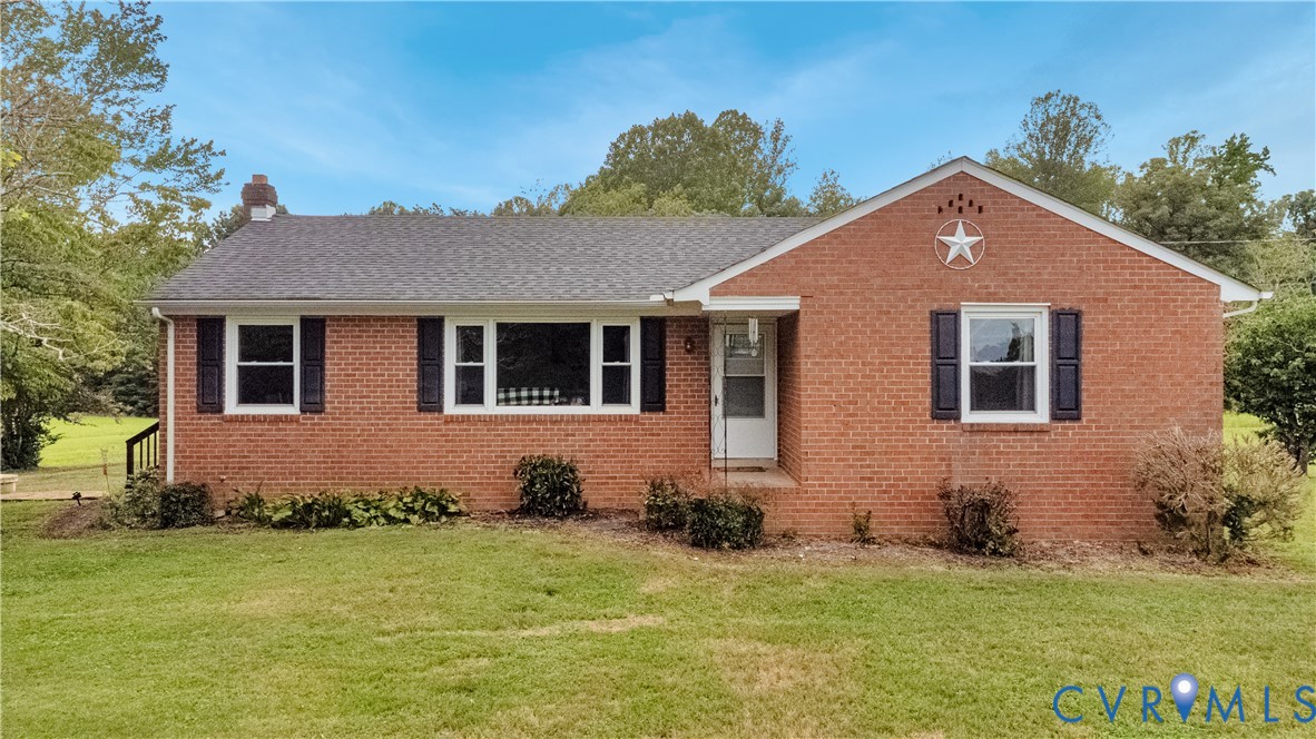 615 W Chapel Dr — photo