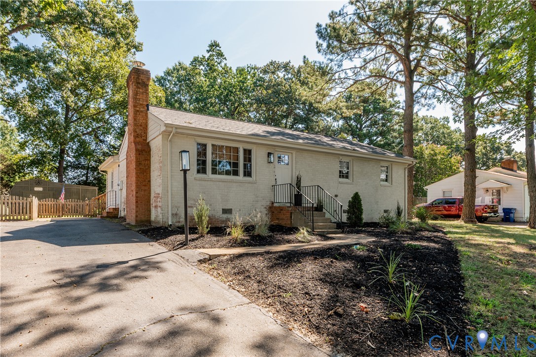 9250 Swannanoa Trl — photo