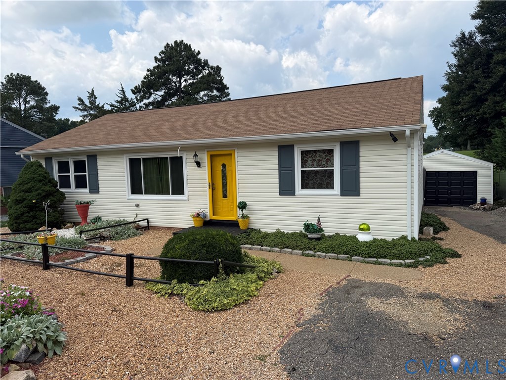 2206 Lancers Blvd — photo