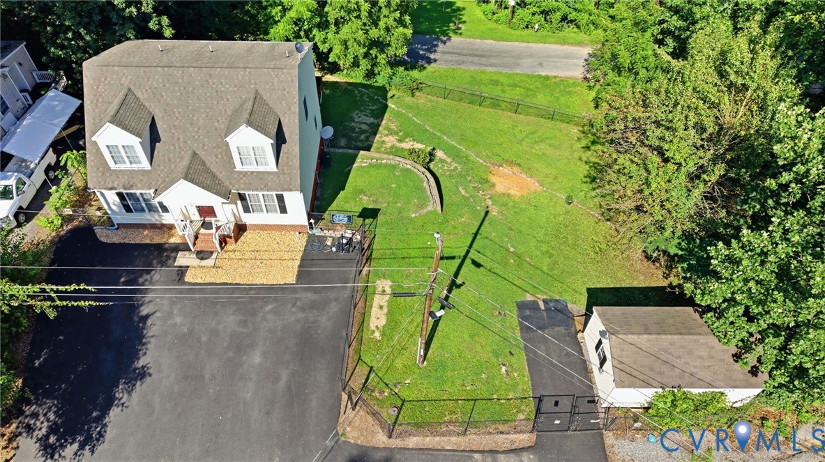 6401 Poplar Rd — photo