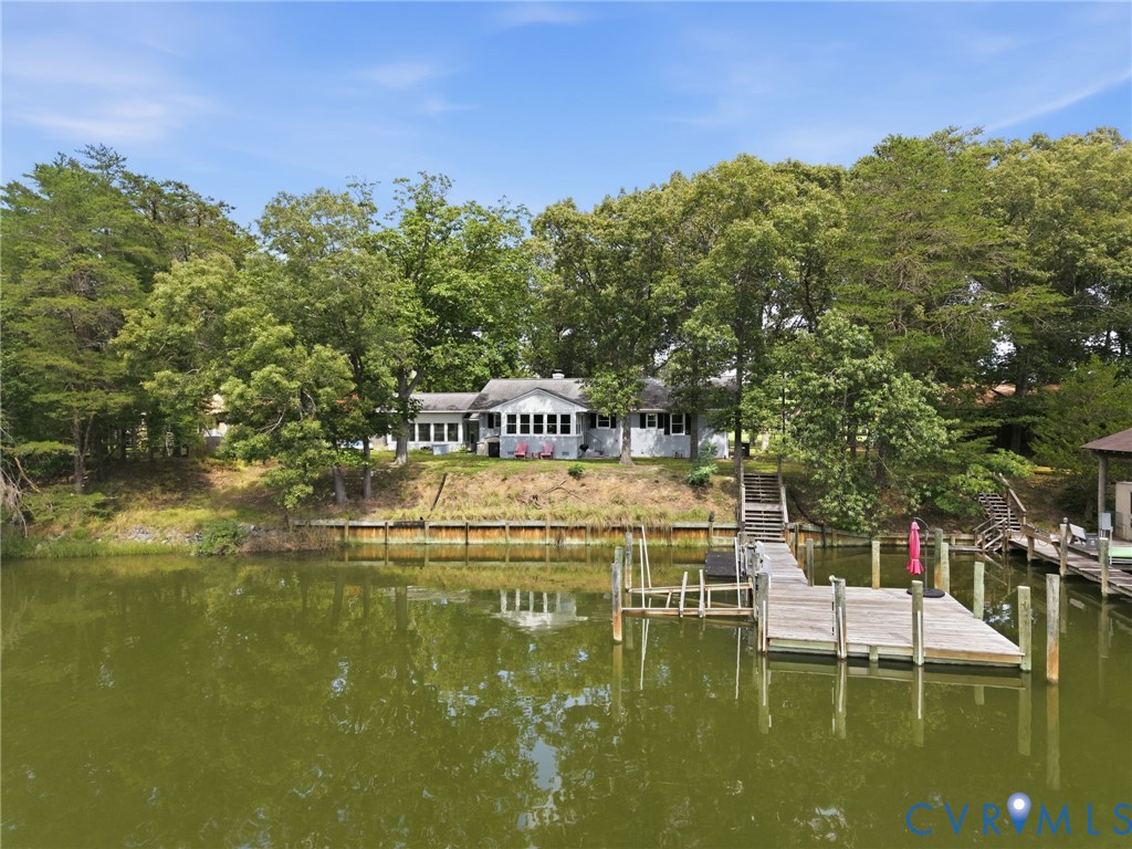 597 Harbor Dr — photo