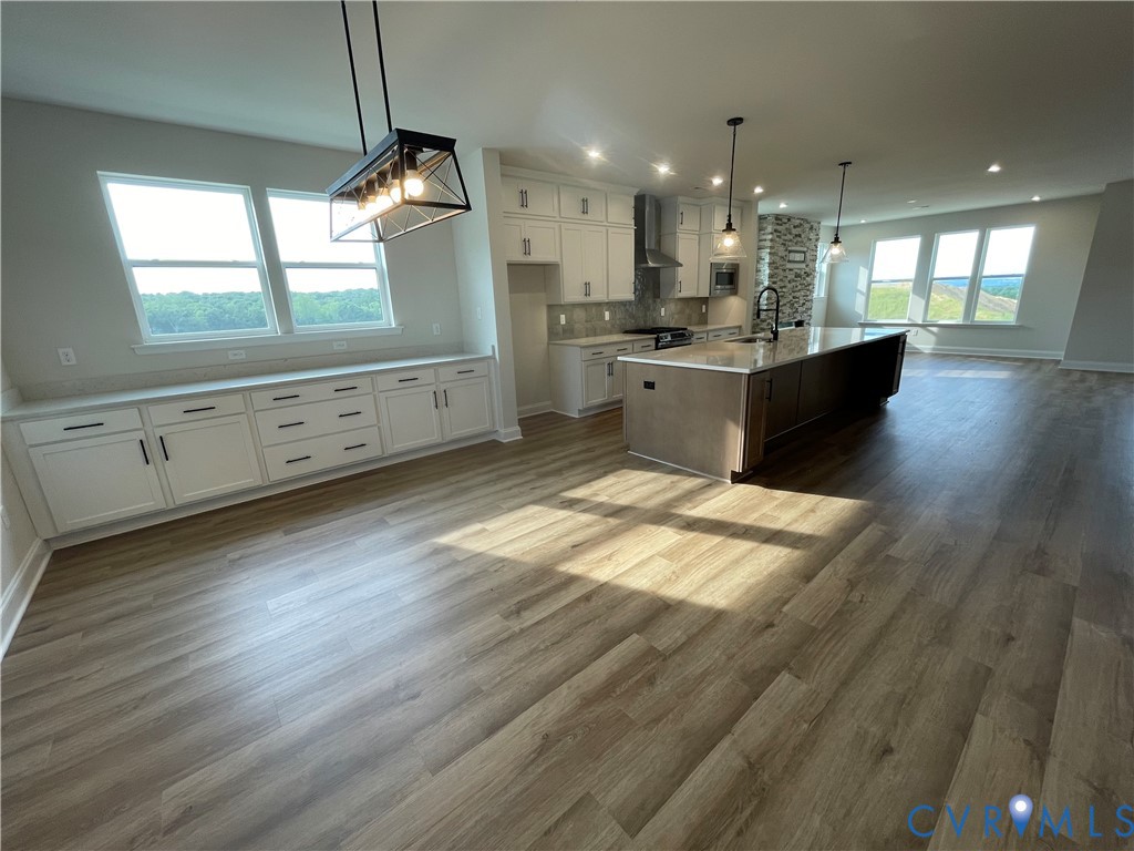 16041 Aspect Way — photo