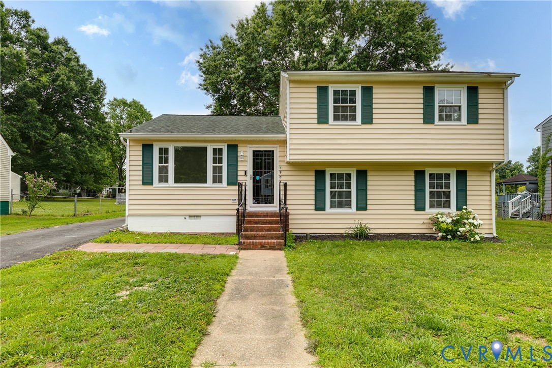 3908 Grovewood Rd — photo