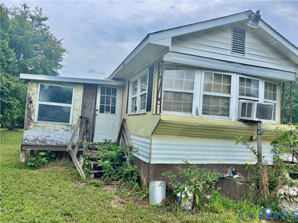 727 Frenchs Store Road, Cumberland, VA 23040 — photo 2