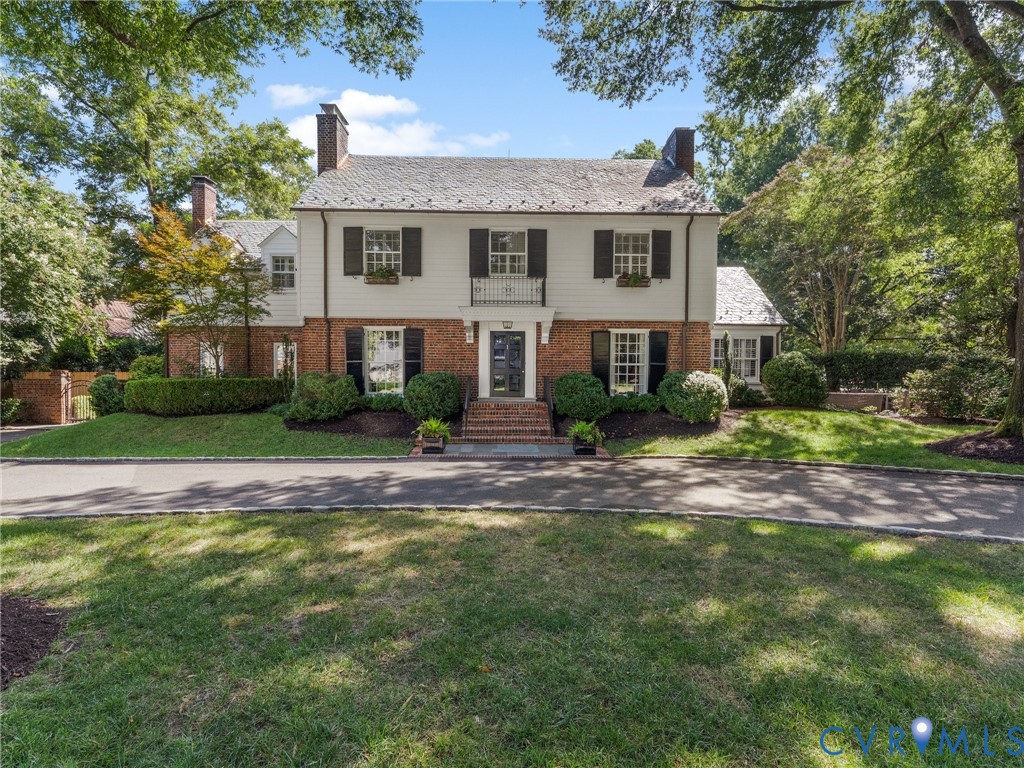 1 Greenway Ln — photo