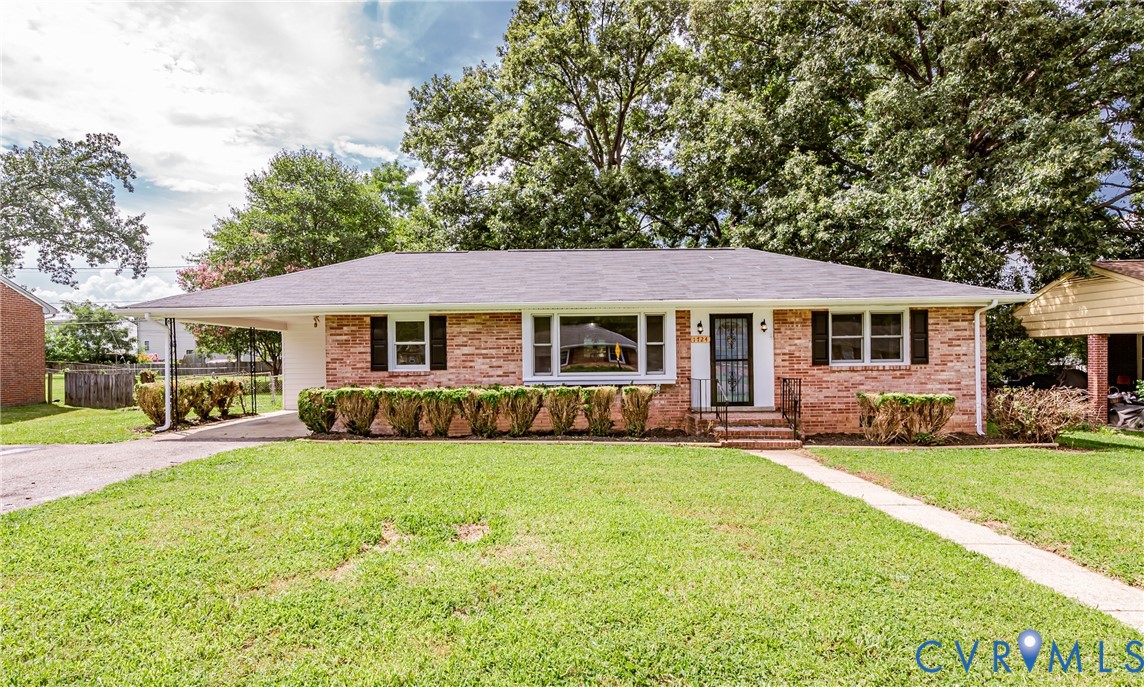1724 Alaska Dr — photo