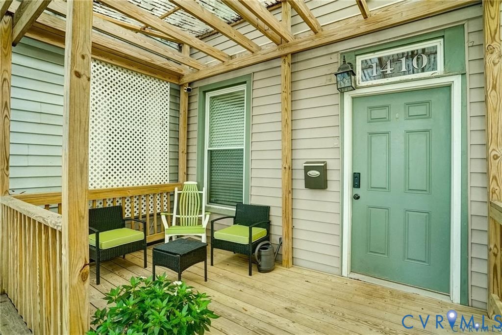 1410 W Clay St — photo