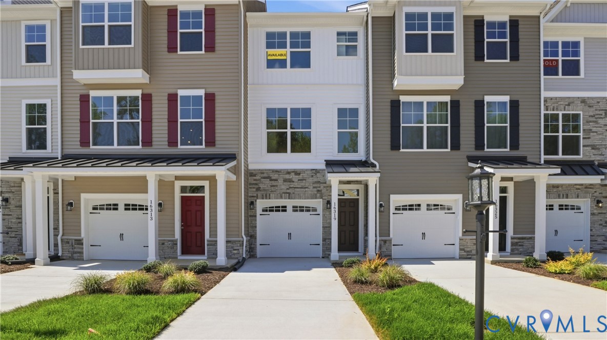 16319 Alexandria Ct — photo