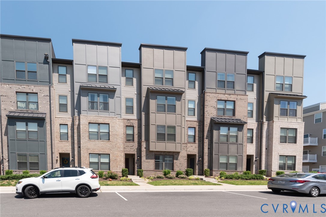 2747 St Elias Dr Unit#B — photo