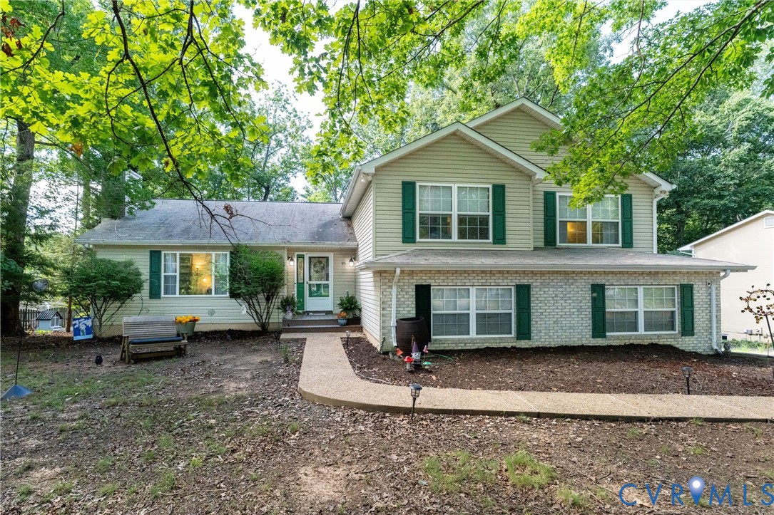 35 Woodlawn Dr — photo