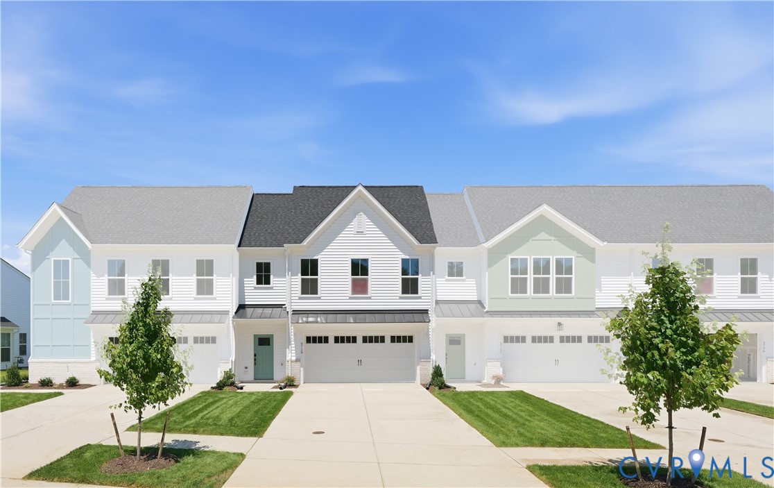 6718 Oasis Breeze Ln — photo