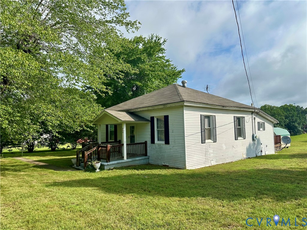 958 Old Louisa Rd — photo