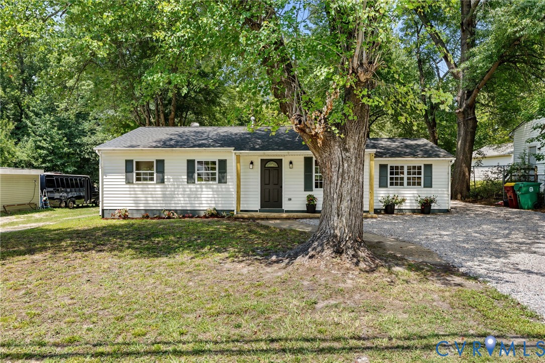 205 Holly Hill Dr — photo