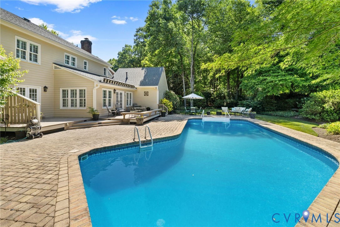 4016 Tottenham Ct — photo