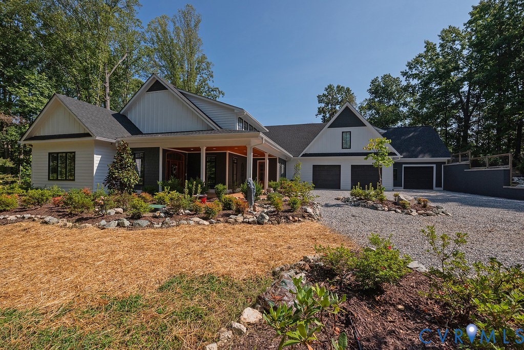 1105 Elizabeth Ln — photo