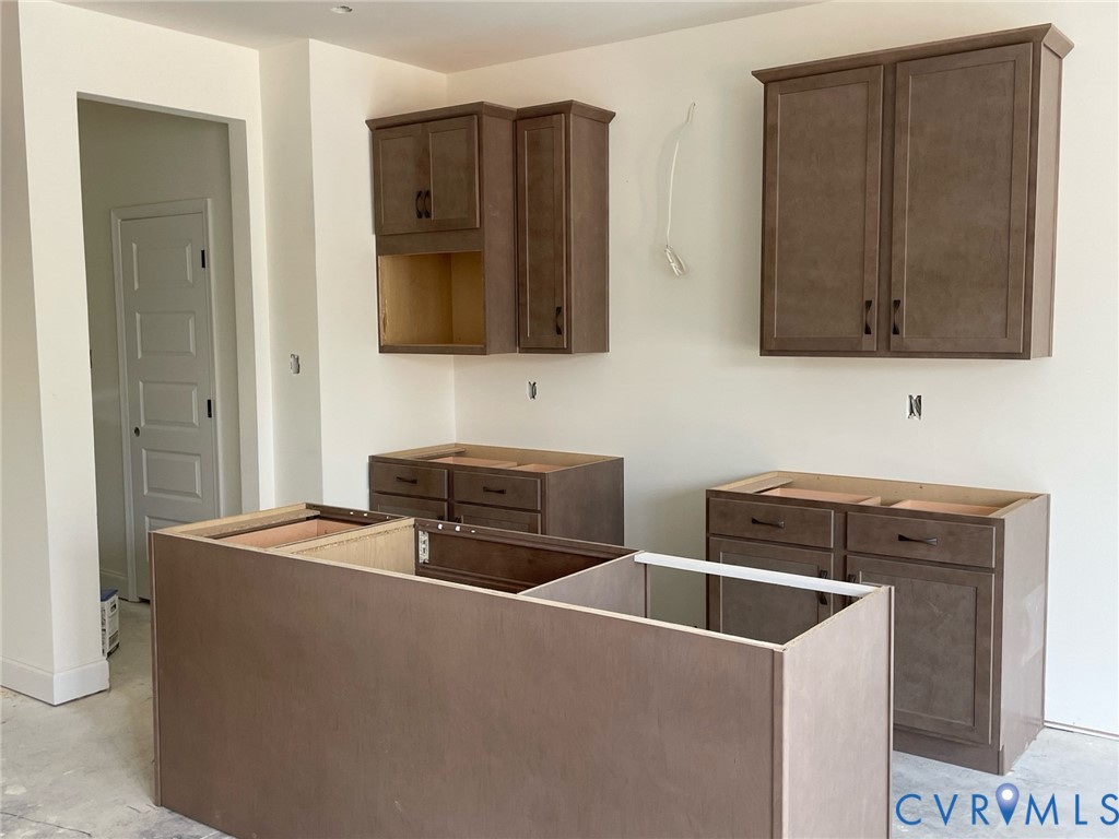 17318 Alana Dr — photo