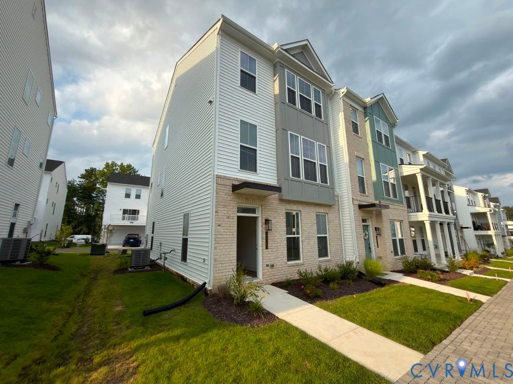 15363 Sunray Aly — photo