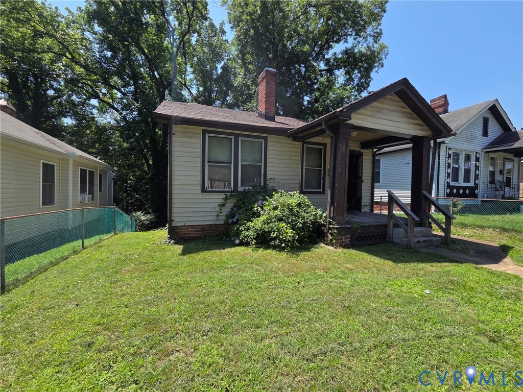 3307 Detroit Ave — photo