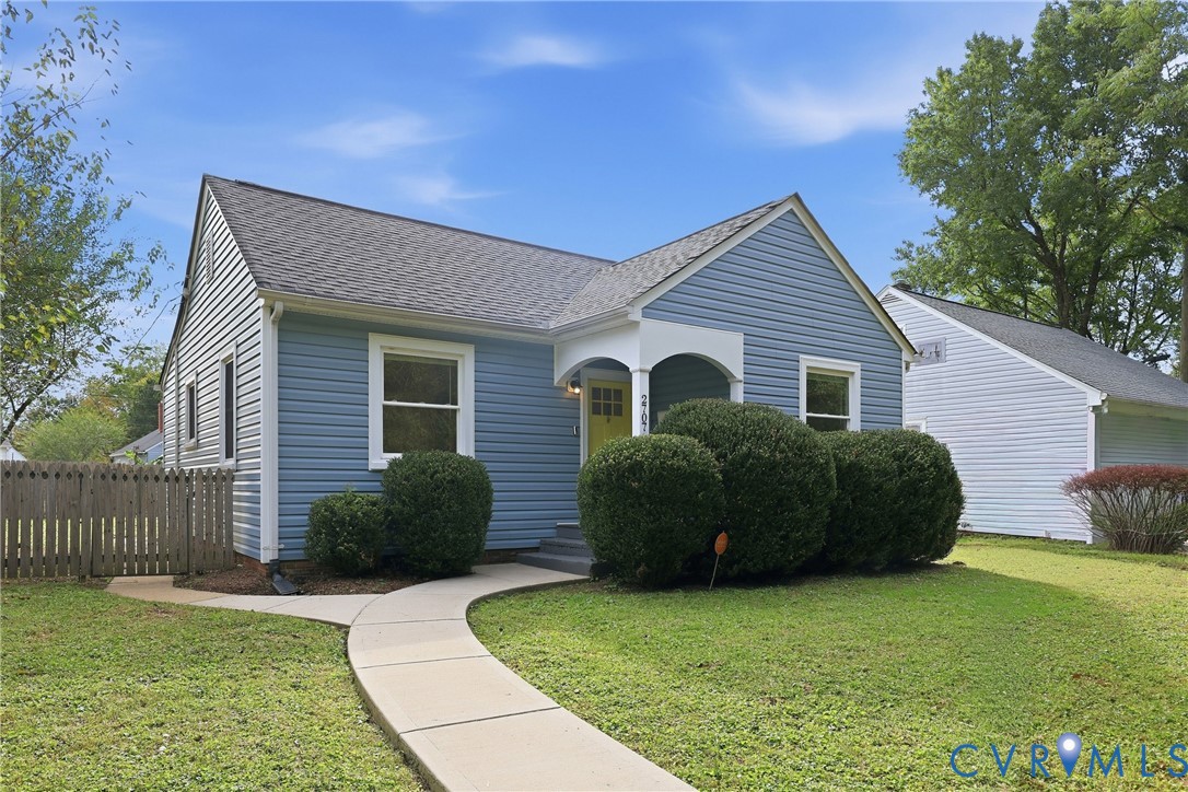 2707 Henrico Dr — photo