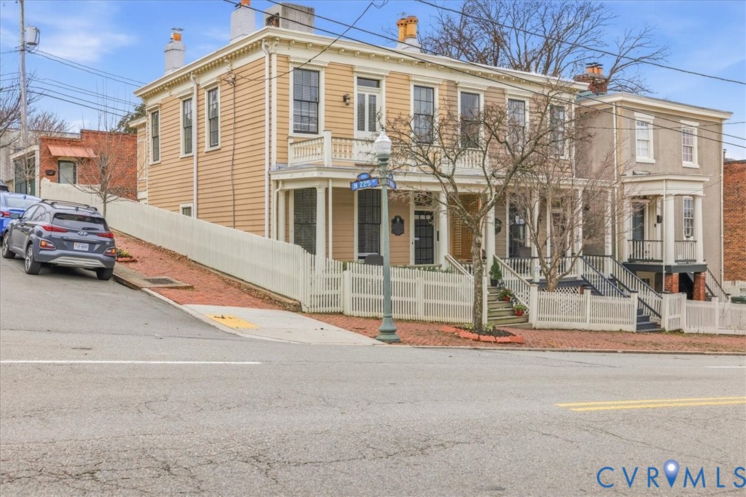 2119 E Broad St Unit#A — photo