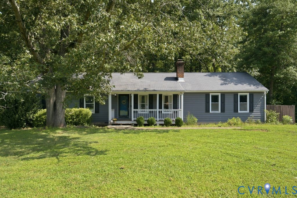 238 Deerwood Dr — photo