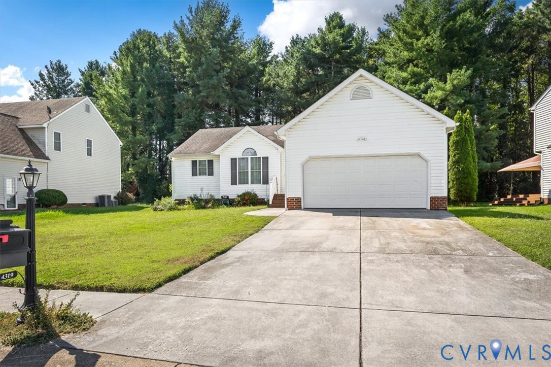 4319 Stately Oak Rd — photo