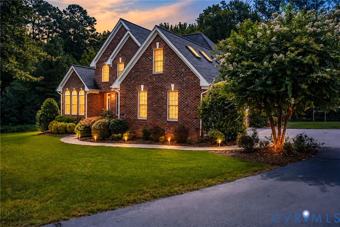 216 Rosemary Ct — photo