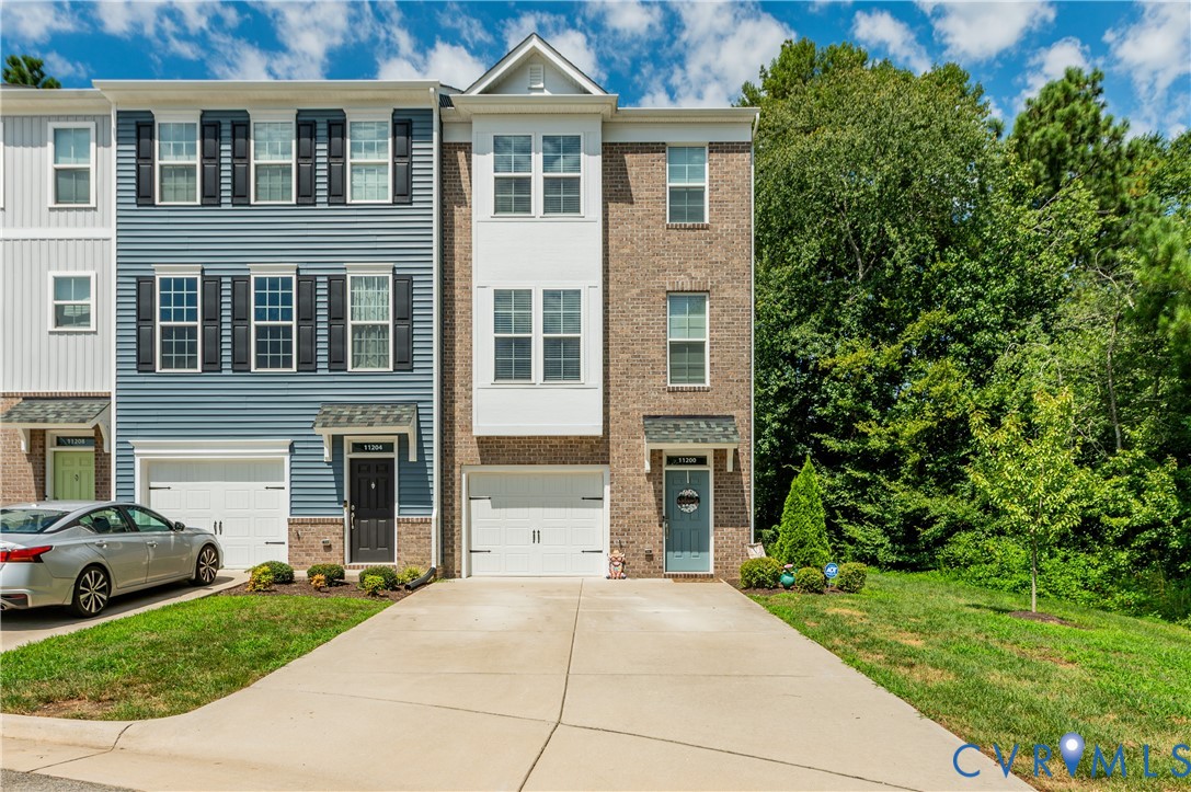 11200 Magill Terrace Dr — photo