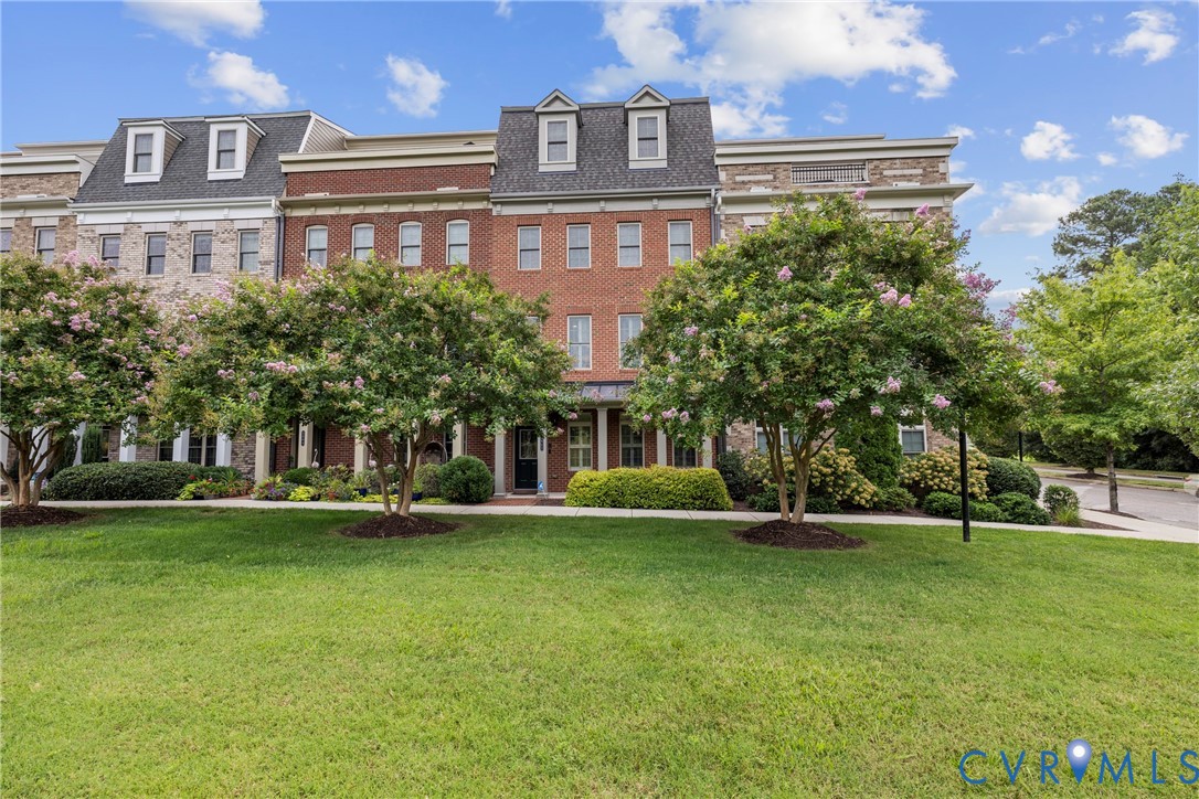 3902 Village Commons Walk — photo
