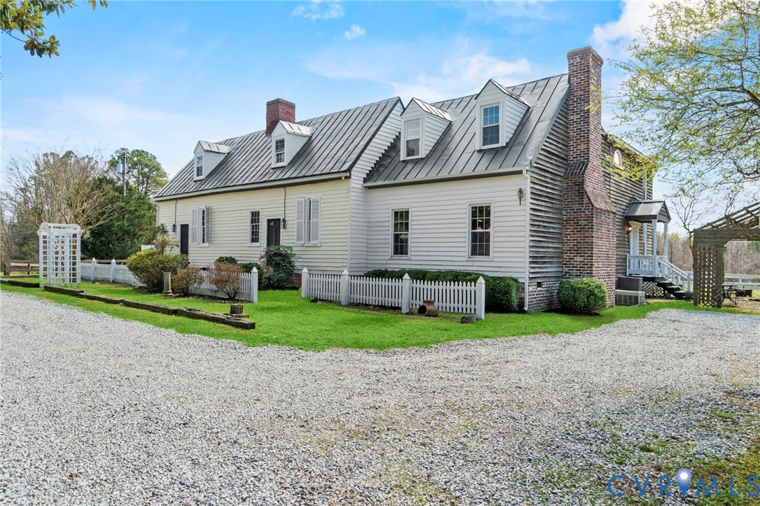 8391 Beatties Mill Rd — photo