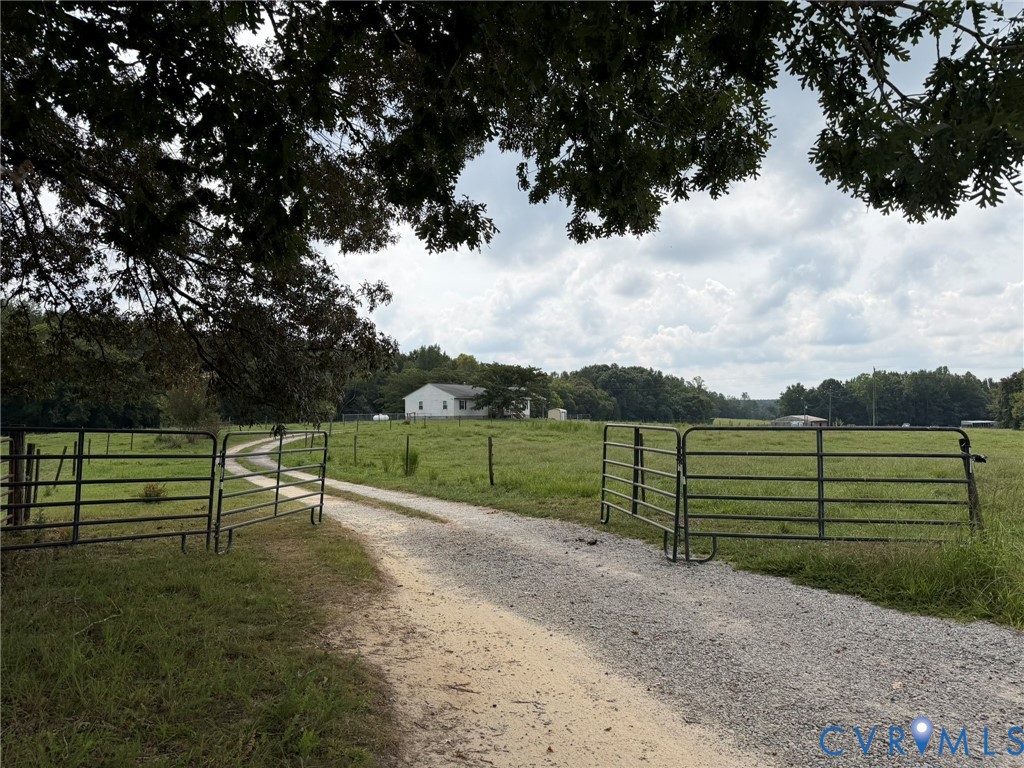 Home in Wilsons, VA 23894 — photo 2