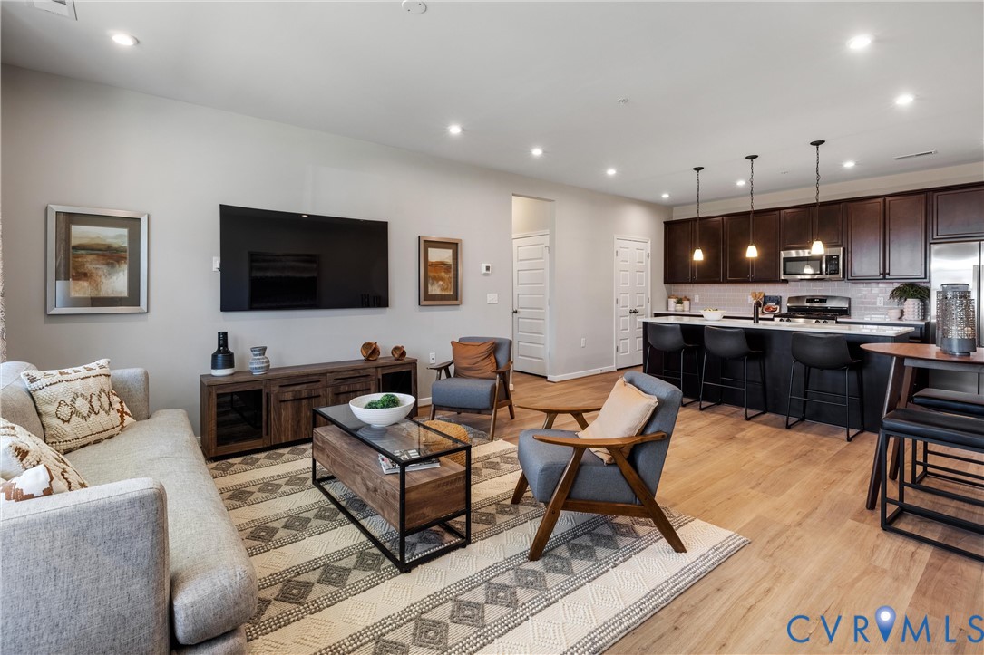 5404 Raysdale Rd Unit#103 — photo