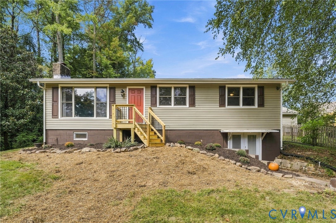 7129 Lakeshore Dr — photo