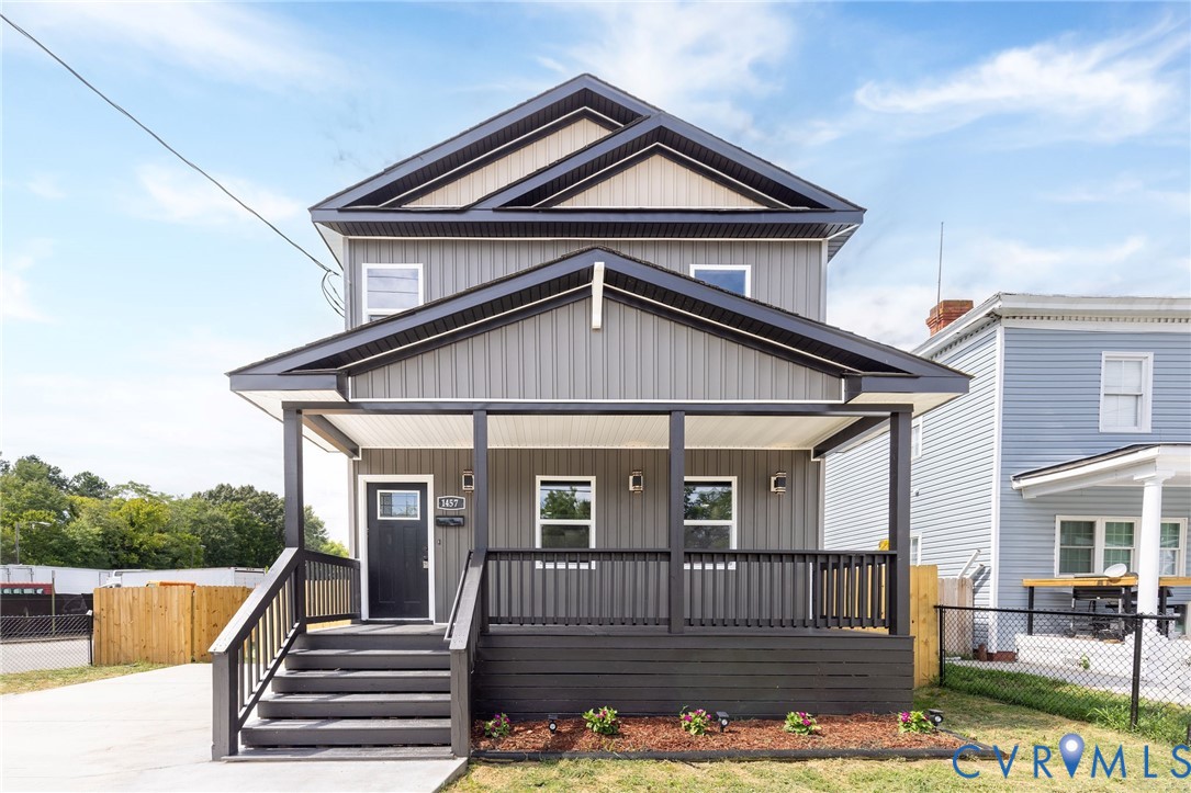 1457 Ferndale Ave — photo