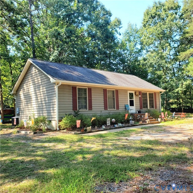 123 Patrick Henry Dr — photo