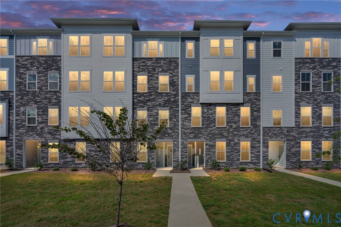 8045 Lake Laurel Ln Unit#B — photo