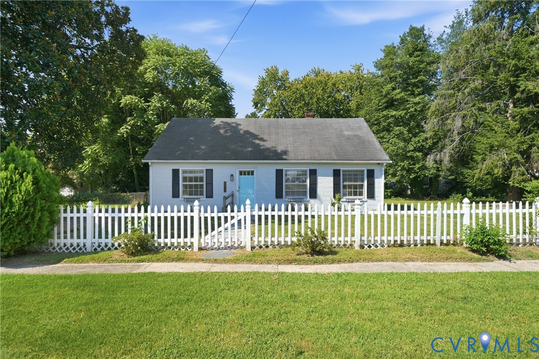 6910 Chelton Rd — photo