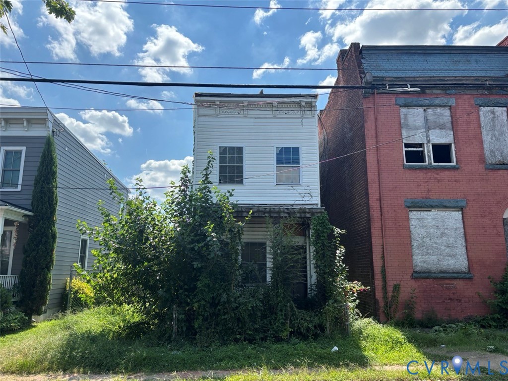 2605 Q St — photo
