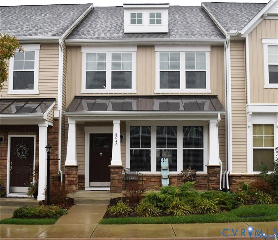 8040 Rutland Village Dr — photo