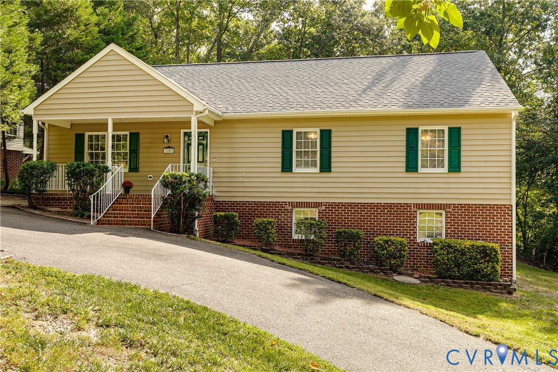 3207 Ludgate Road, Chester, VA 23831 — photo 2