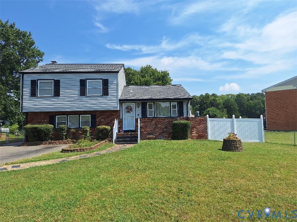 317 Erich Rd — photo