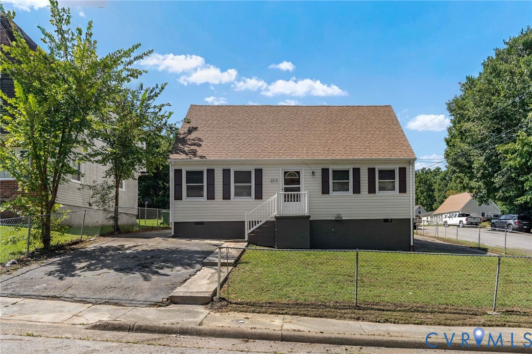2219 Dellrose Dr — photo