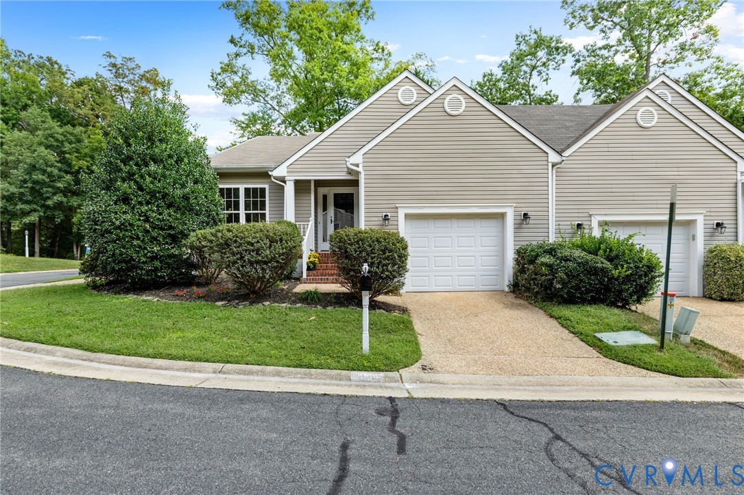 10315 Raintree Commons Ct — photo