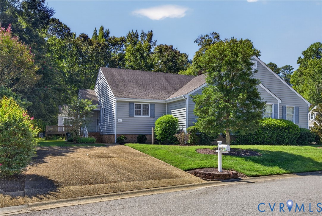 1103 Fort Hayes Dr — photo