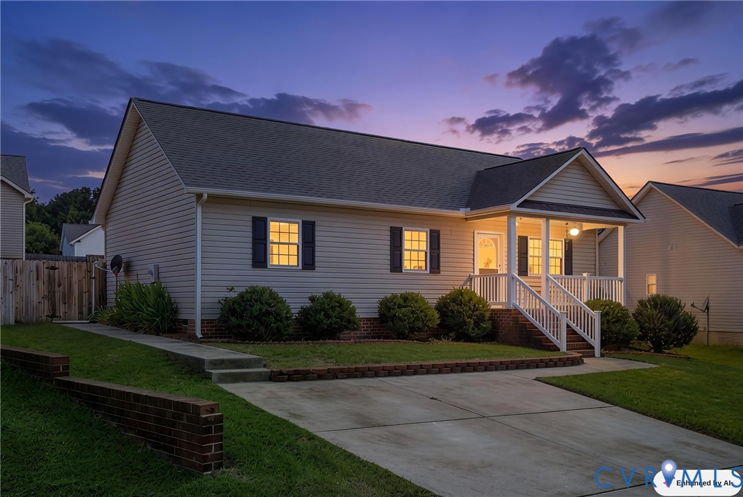 618 Yellowstone Dr — photo